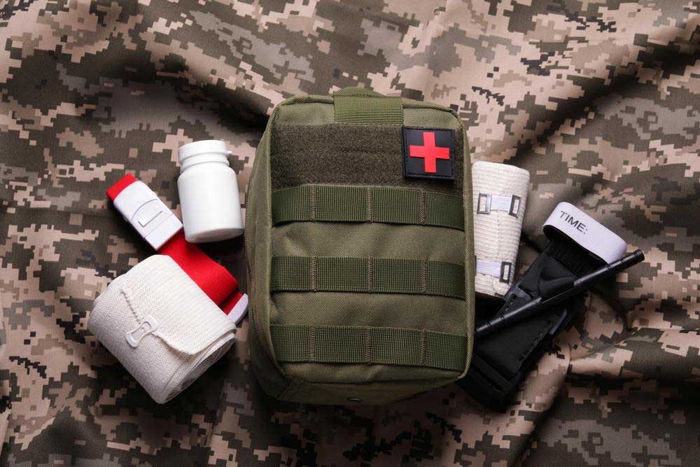 Склад військової аптечки, що рятує життя